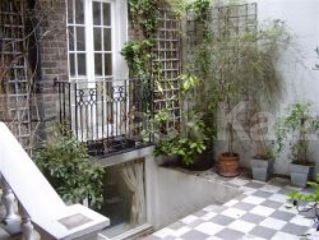 			4 Bedroom, 1 bath, 1 reception Flat			 Therberton Road, ISLINGTON/ANGEL N1